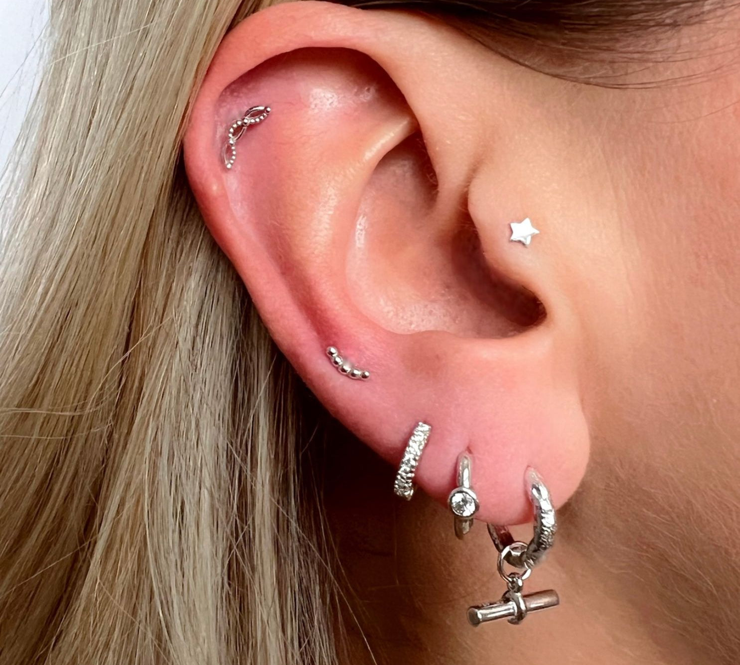 Orco white gold beaded crescent single stud earring - Helix & Conch