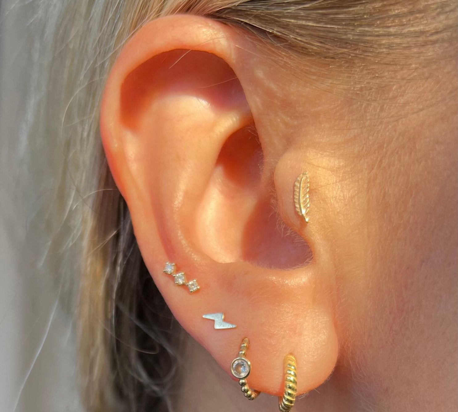 Pluma yellow gold feather internally threaded labret stud earring - Helix & Conch