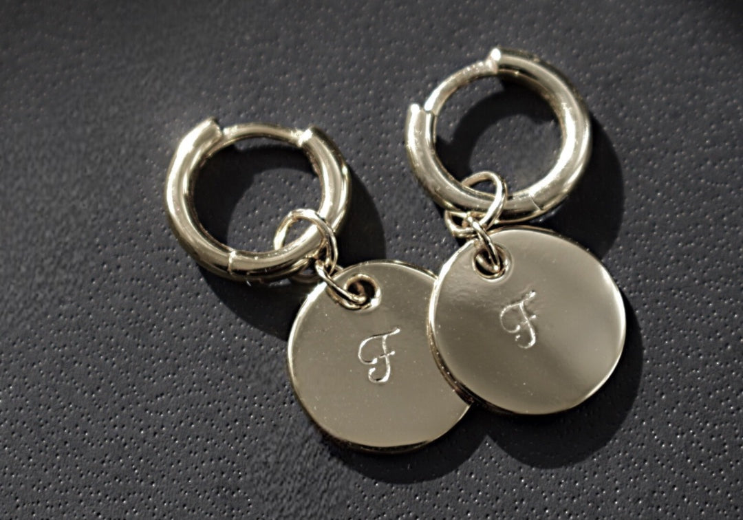 Disque single white gold plated disc charm - Helix & Conch