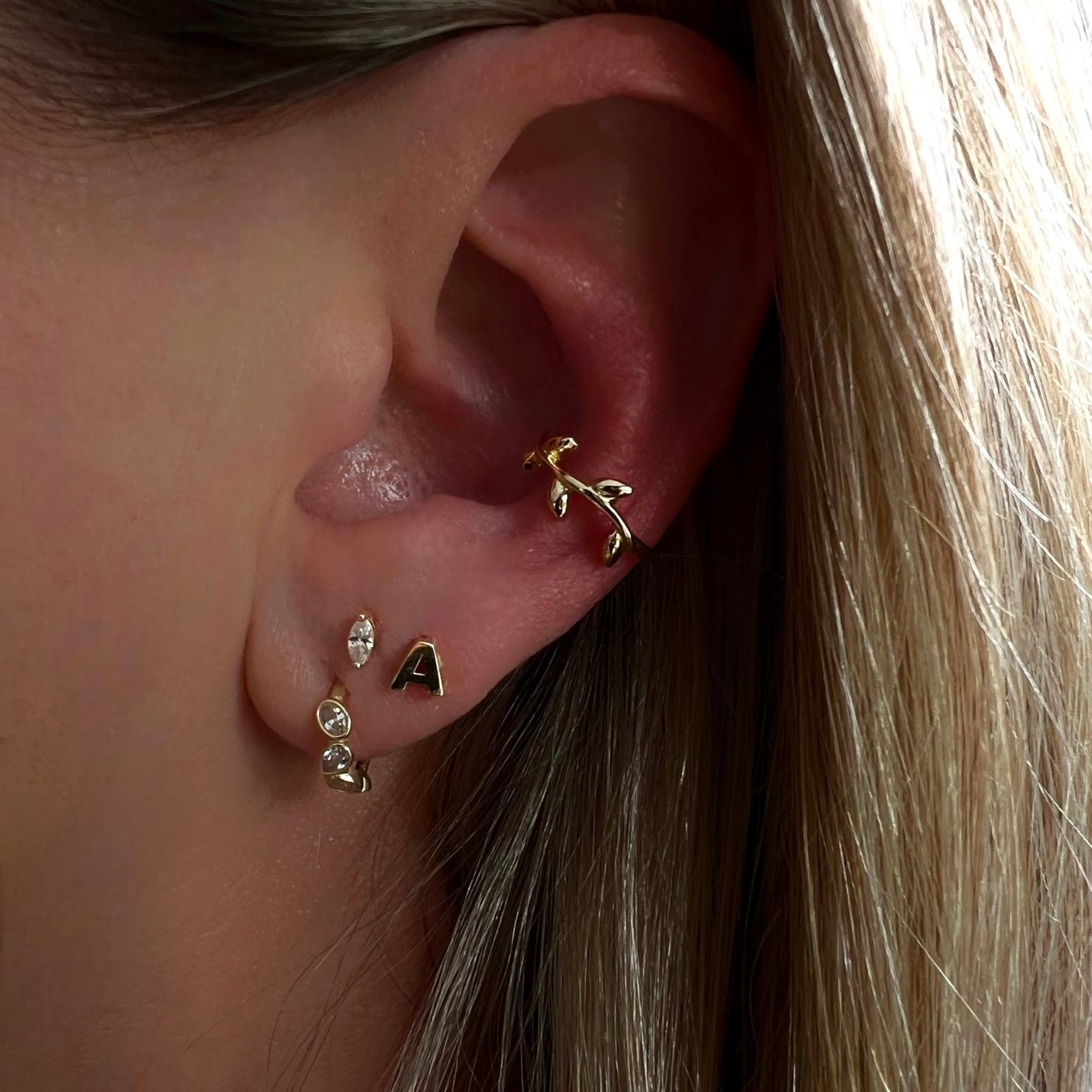 vides yellow gold vine conch earring - Helix & Conch