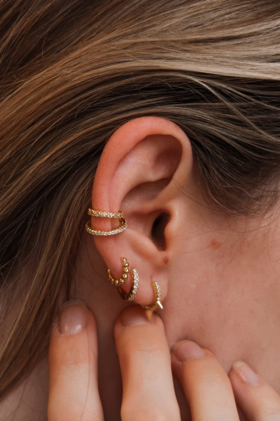 Bijou tiny gold single huggie hoop earring